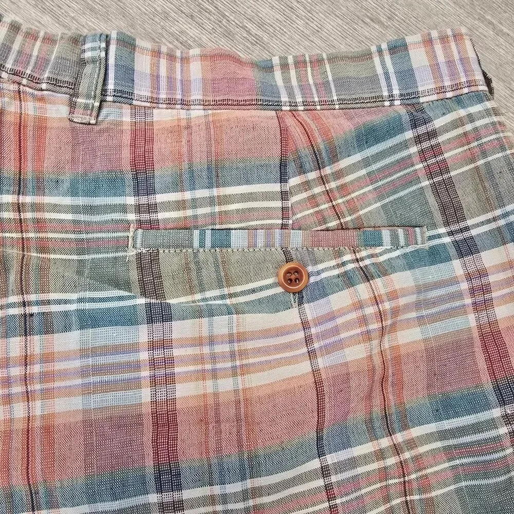 Tommy Bahama Men's Size 42 plaid linen shorts